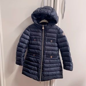 Moncler girls down puffer coat (Adeola Giubbotto). Size 5 navy. 100% authentic.